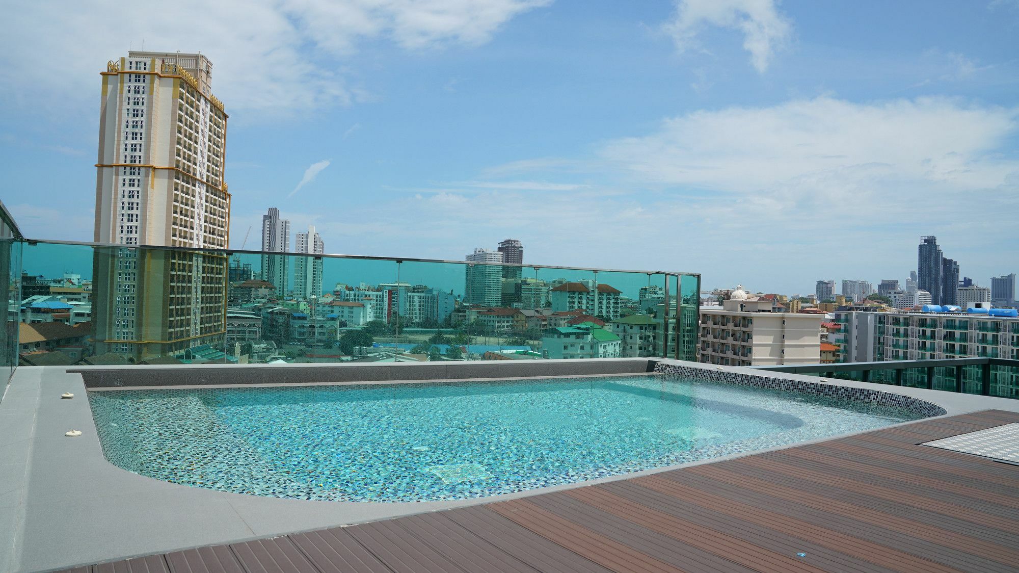 Ferienwohnung Urban Attitude Pattaya Exterior foto